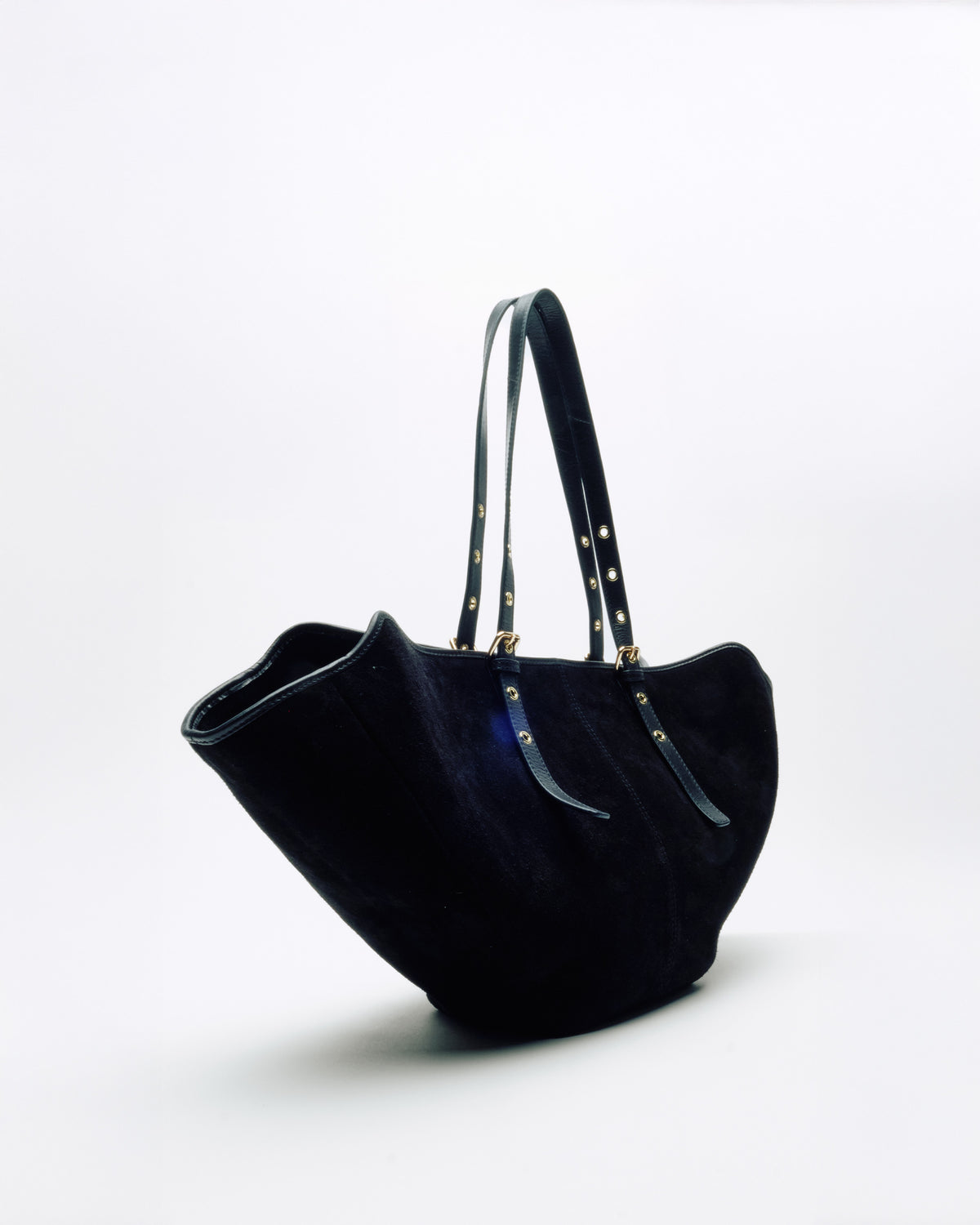 Núnoo Nora Suede Black w. Gold Maxi Black